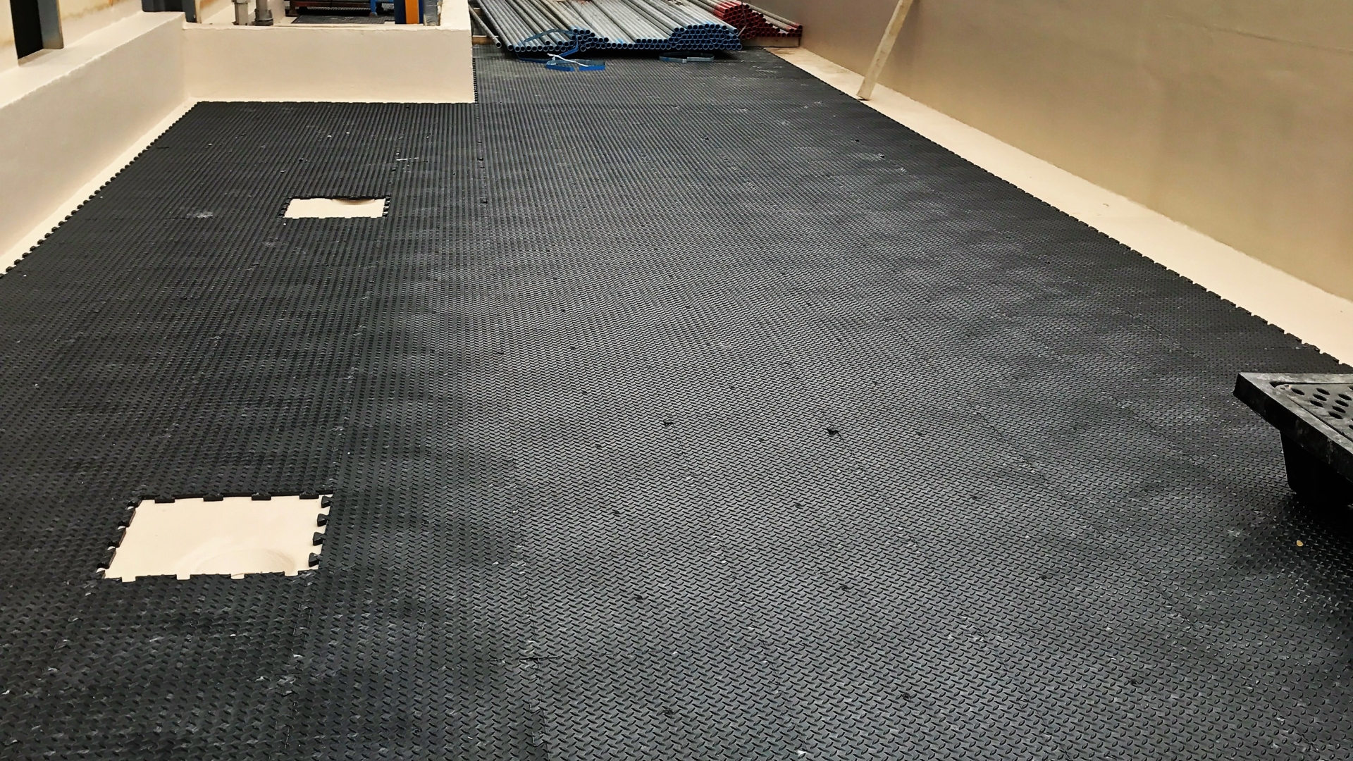 RhinoTile – Reducing Fire Risk on Flat Roof Projects and Refurbishments